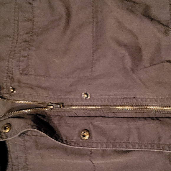 Army Green jacket - Picture 3 of 3